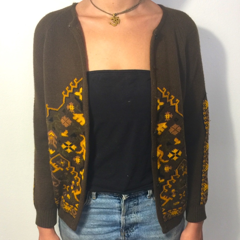 100% virgin wool sweater
